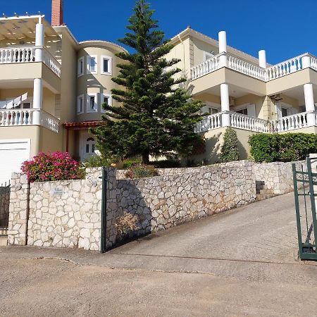 Nikos Apartments Spacious And Panoramic Argostolion Exterior foto