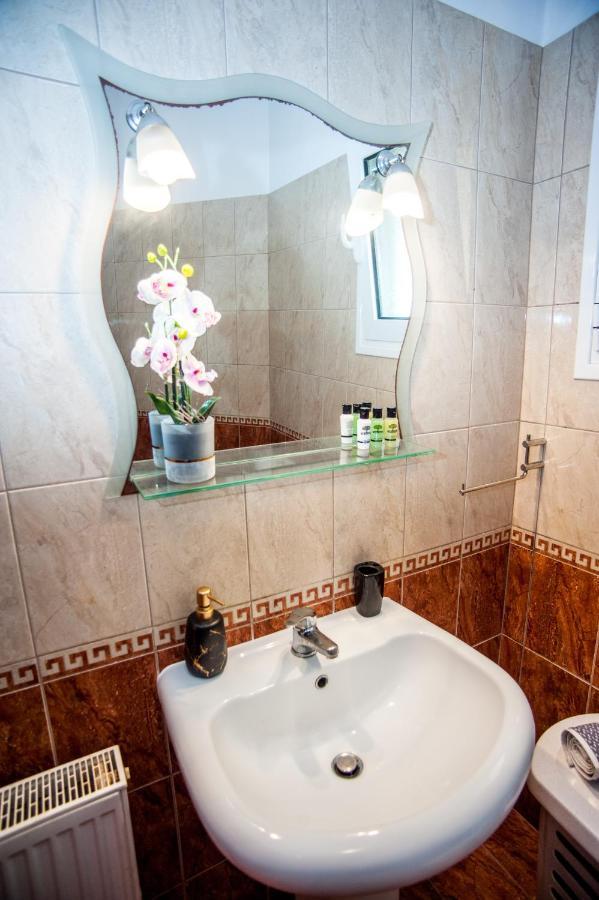Nikos Apartments Spacious And Panoramic Argostolion Exterior foto
