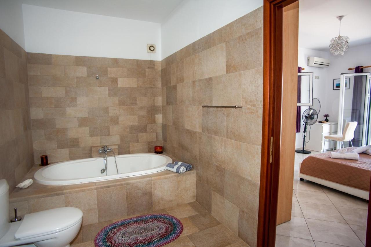 Nikos Apartments Spacious And Panoramic Argostolion Exterior foto