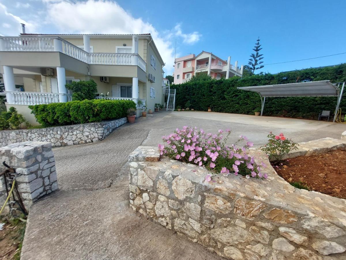 Nikos Apartments Spacious And Panoramic Argostolion Exterior foto